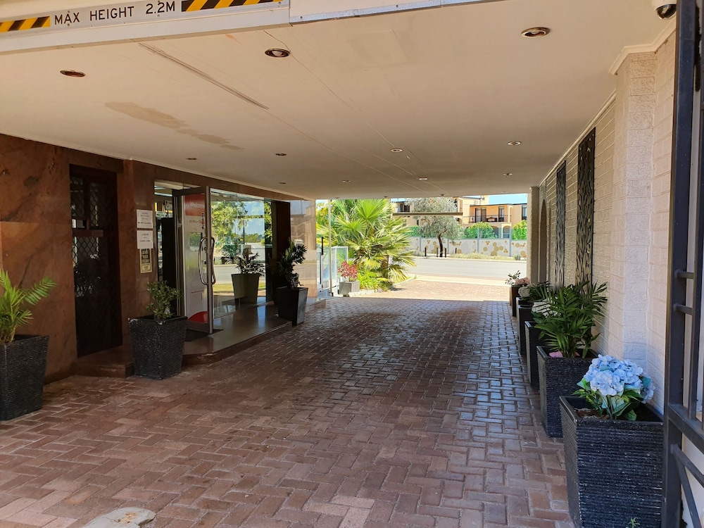 Econo Lodge Rivervale 11/60