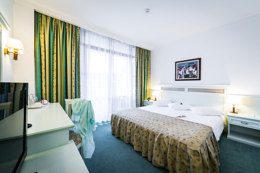 Helena Park Hotel 19/50