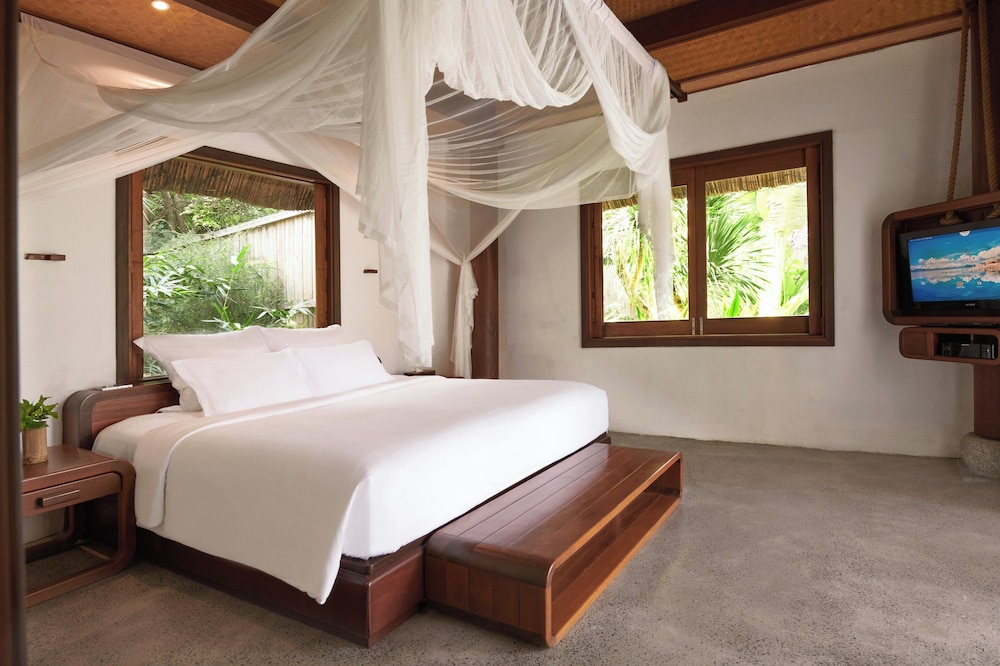 Lagoon, Pool, Villa, Single, King Bed