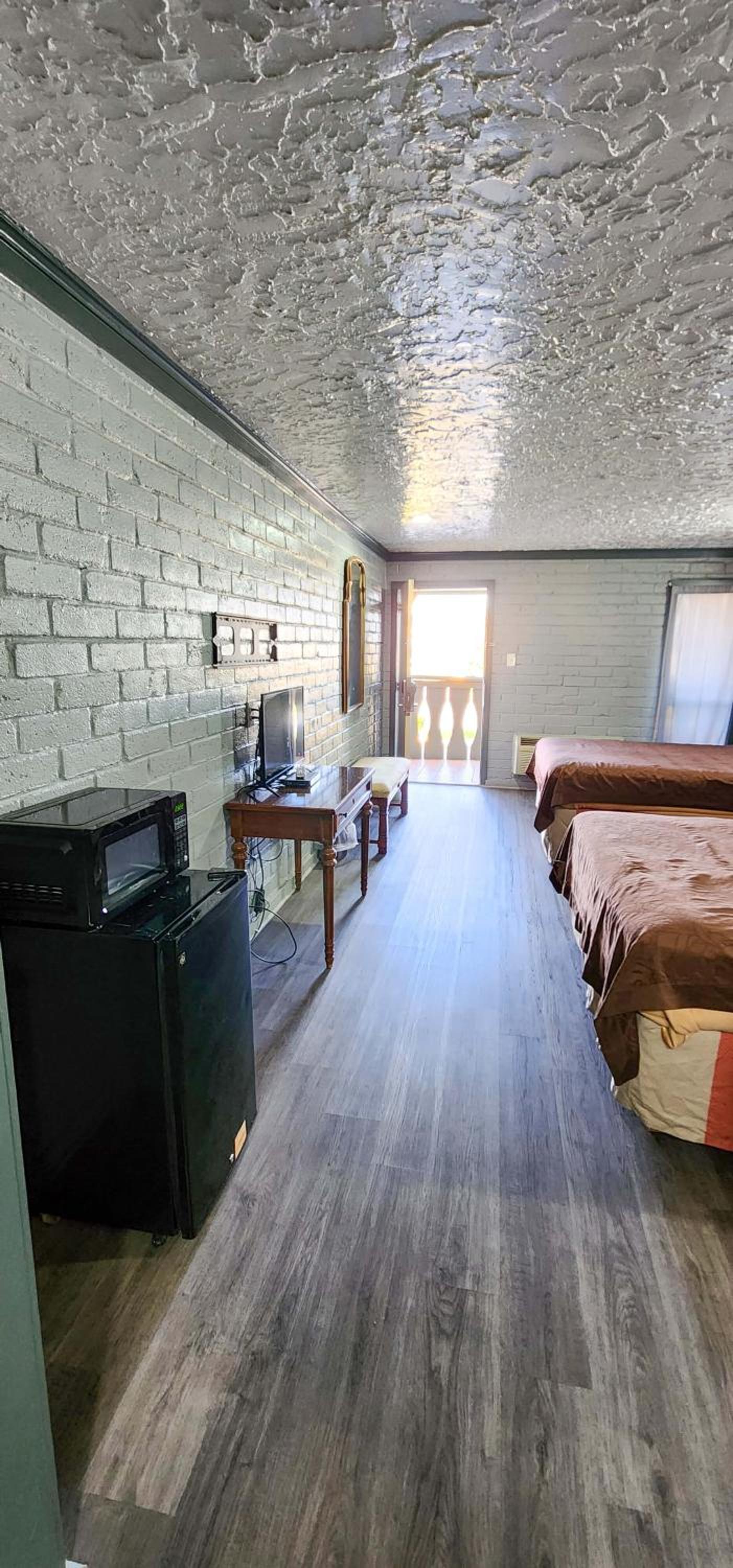 Knights Inn Tyler 50/55