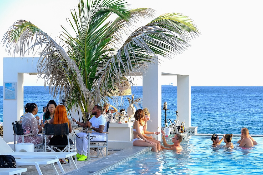 Saint Tropez Boutique Hotel 42/50