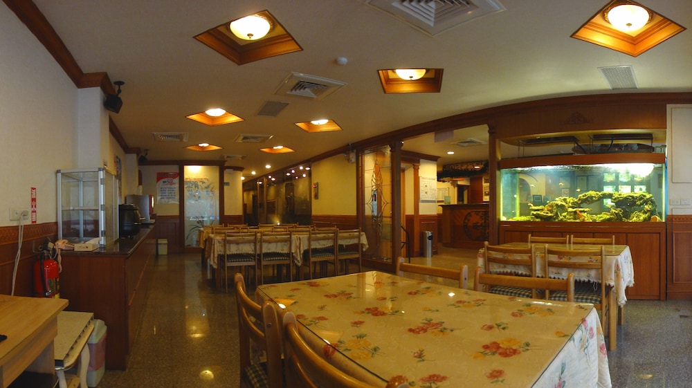 Taoyuan Hua Yue Hotel 30/34