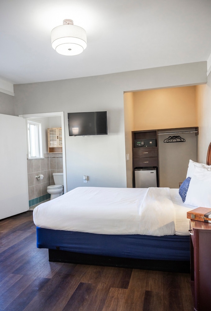 The Hotel Hollywood - Westsiderentals 27/75