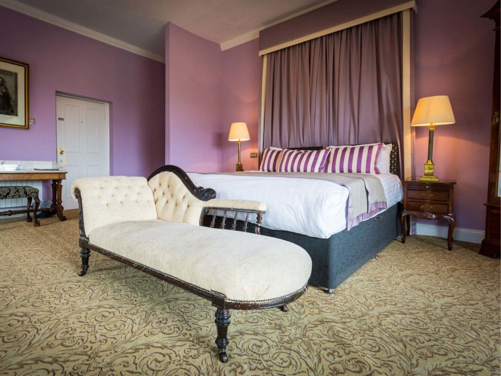 Castle Oaks House Hotel 13/58