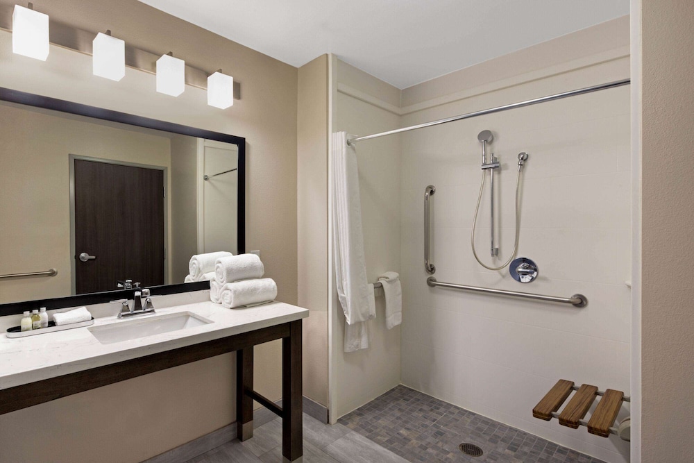 La Quinta Inn Suites By Wyndham Morgan Hill San Jose South 11/46