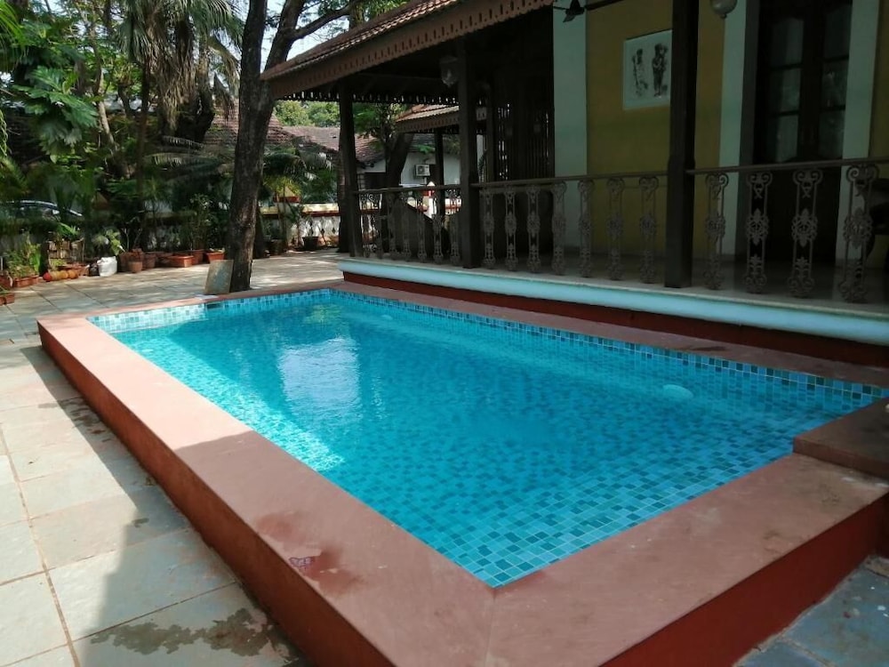 Surya Kiran Heritage Hotel 45/50