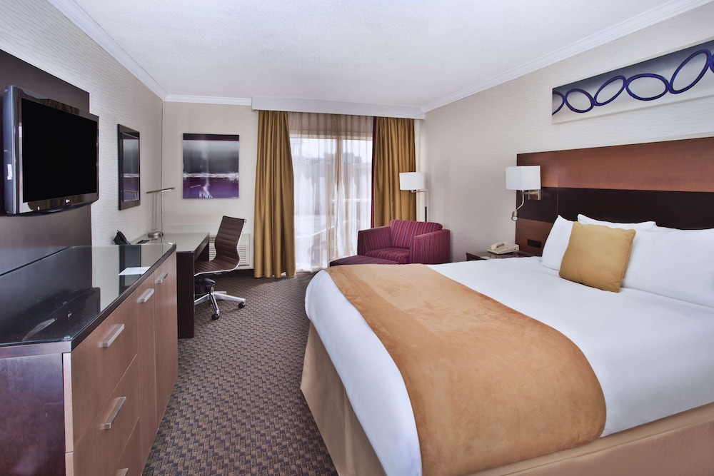 Radisson Hotel Sudbury, ON 11/54