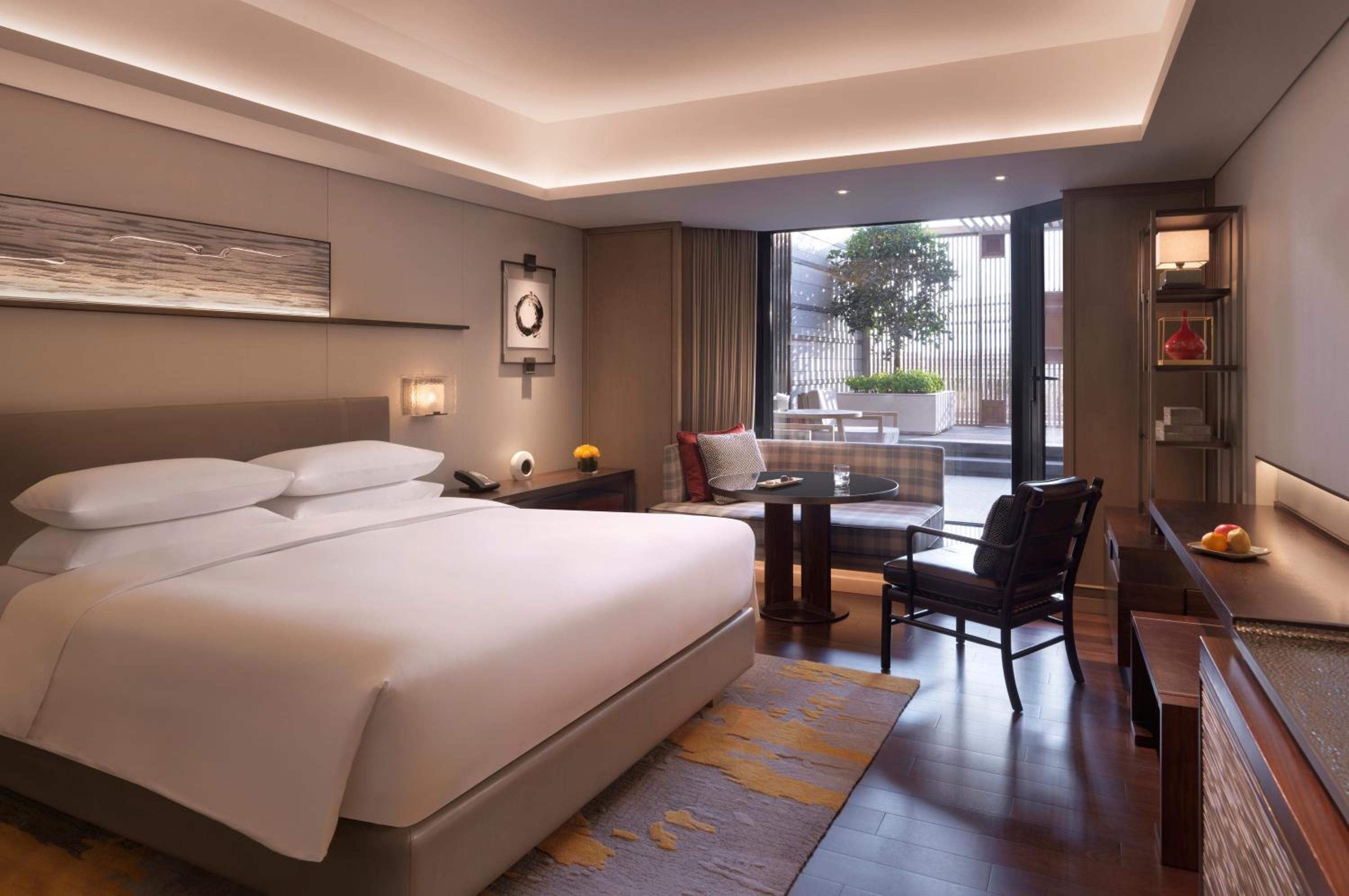 Room, King Bed, Private Garden