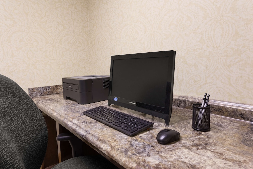 Radiant Inn and Suites Murfreesboro 37/40