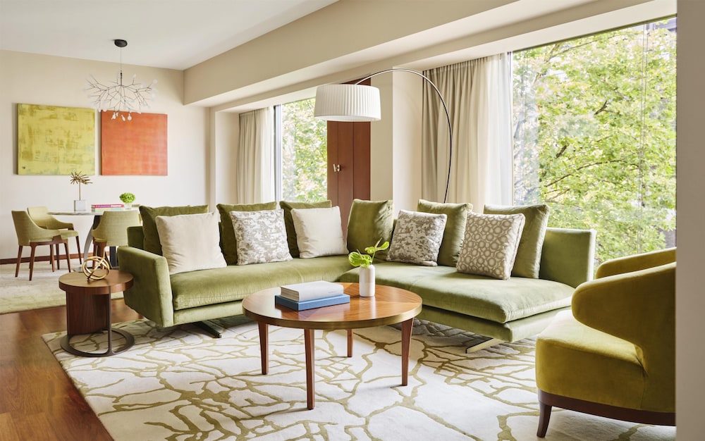 PARK HYATT ZURICH 50/80