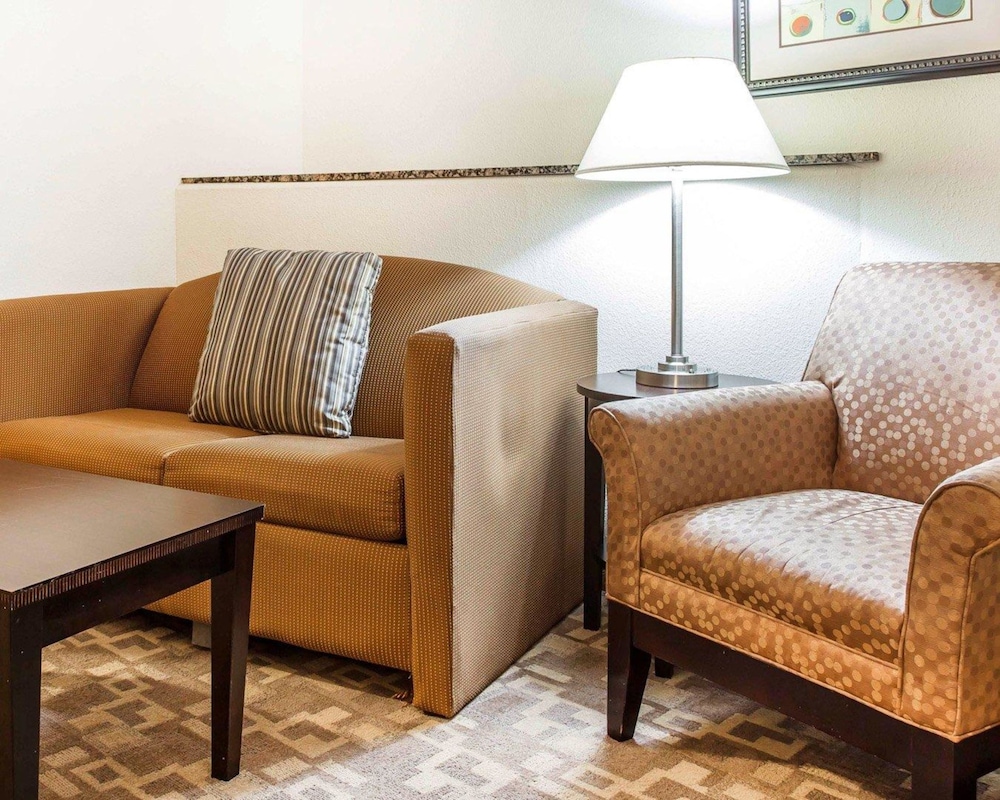 Comfort Suites At Kennesaw State University 20/47