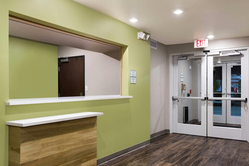 WoodSpring Suites Houston IAH Airport 9/48