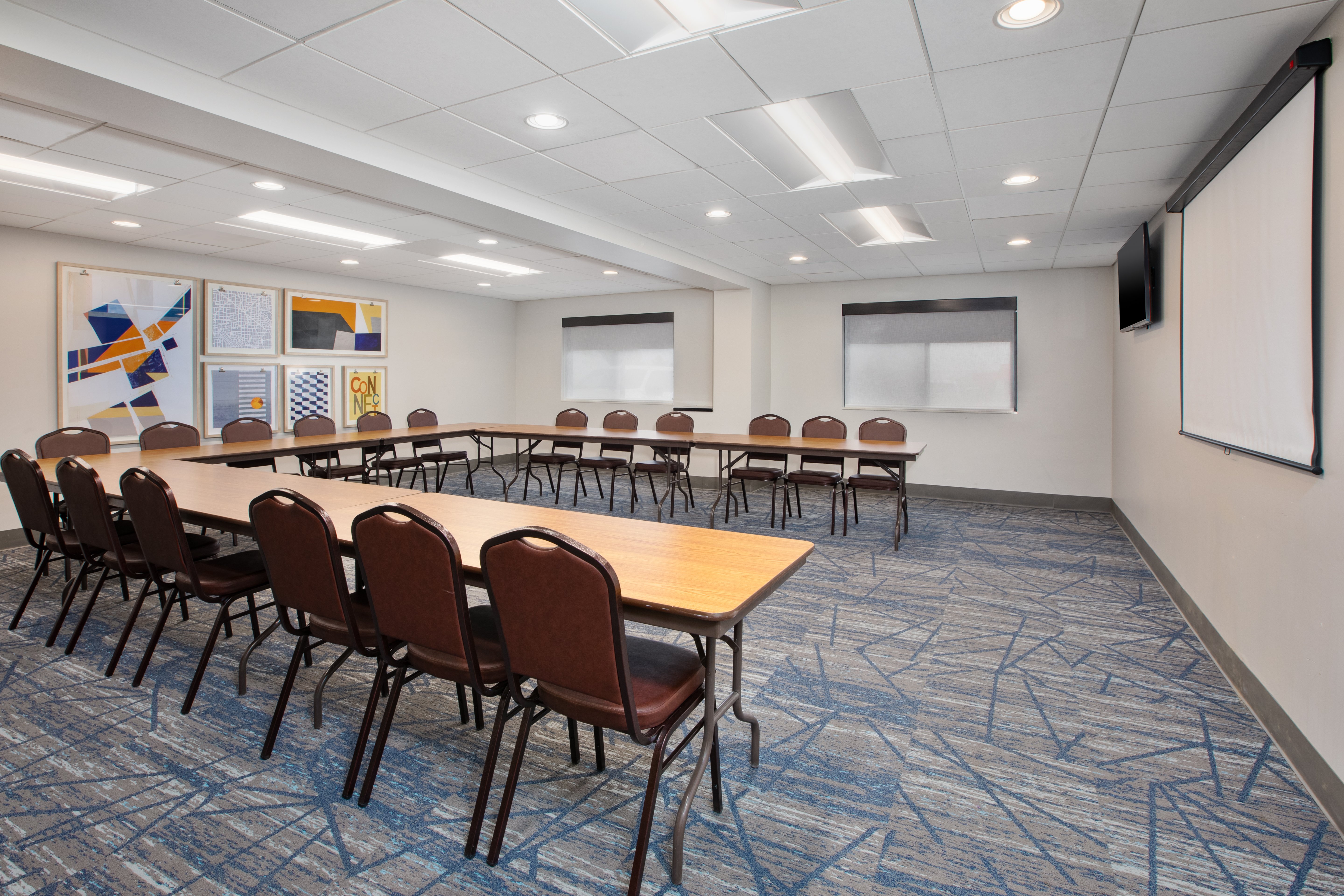 HOLIDAY INN EXPRESS SAULT STE MARIE 27/30