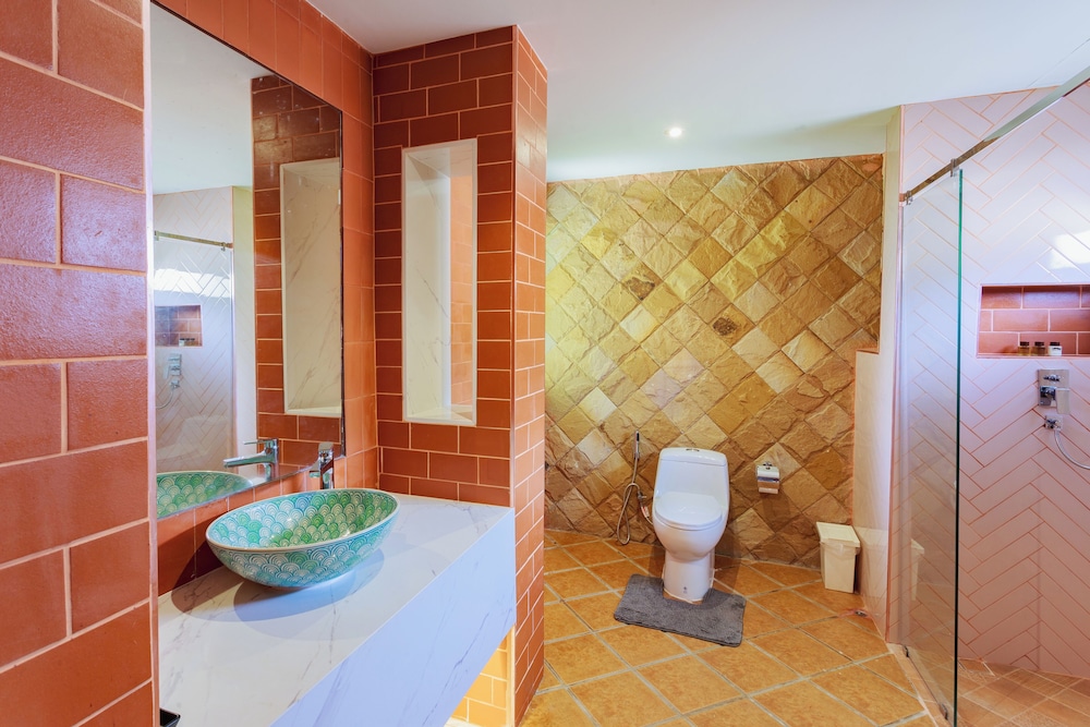 Koh Chang Grand View Resort 72/74