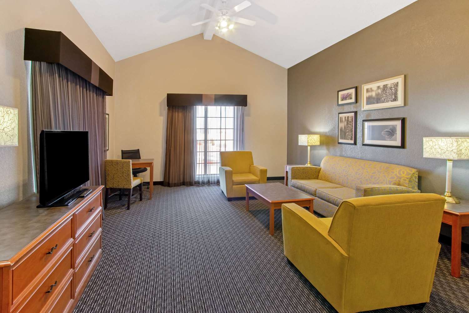 La Quinta Inn Santa Fe 32/45