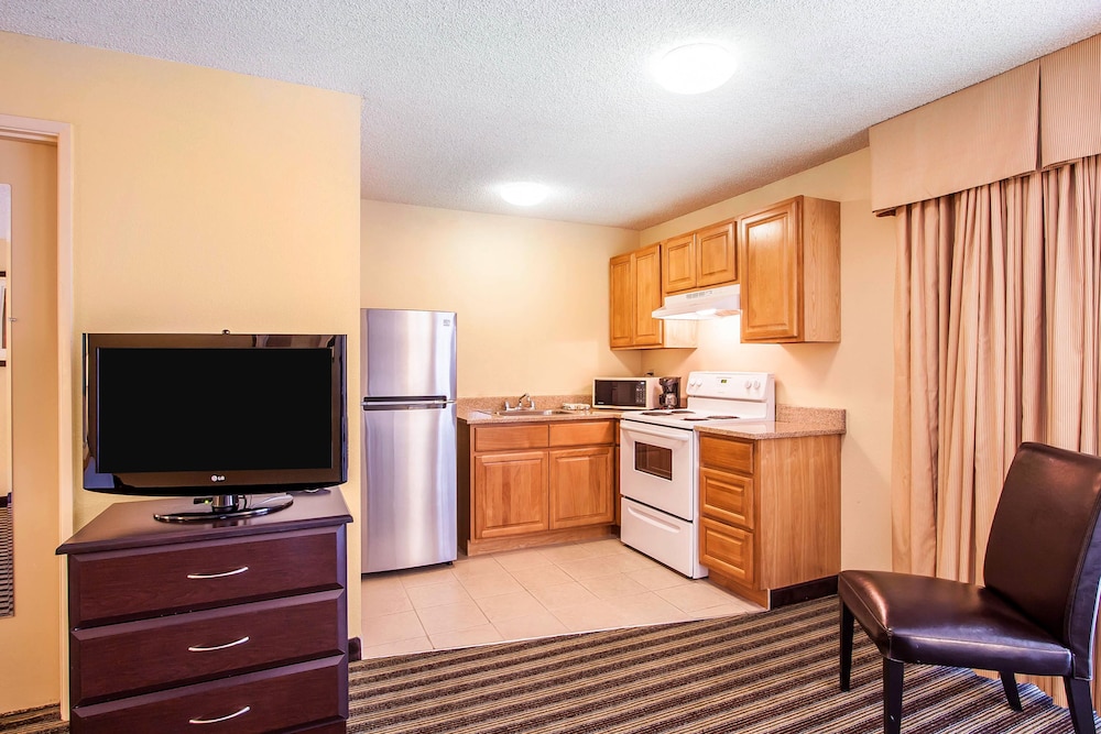 Quality Inn & Suites Vancouver - Hazel Dell 44/59
