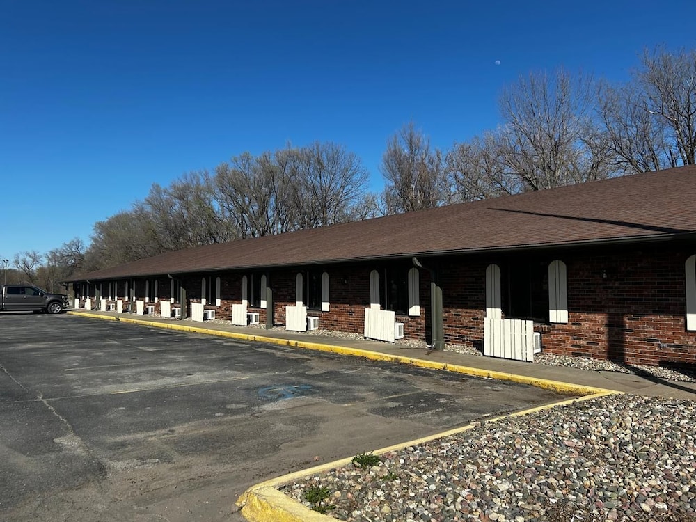 Hotel Arthur by OYO Glenwood Hwy 34 image