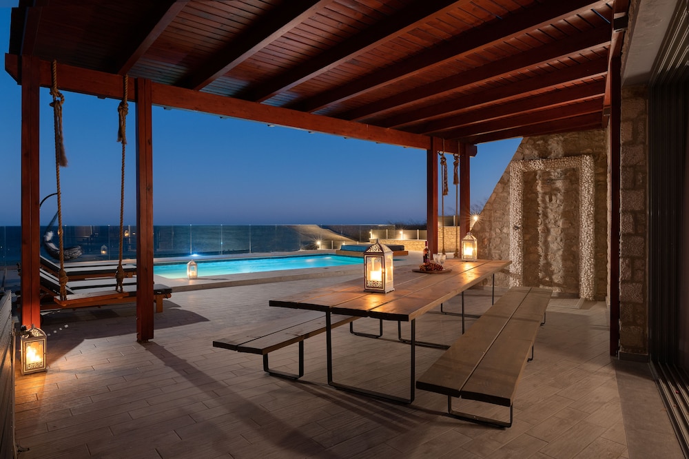 Southrock Villas 30/62
