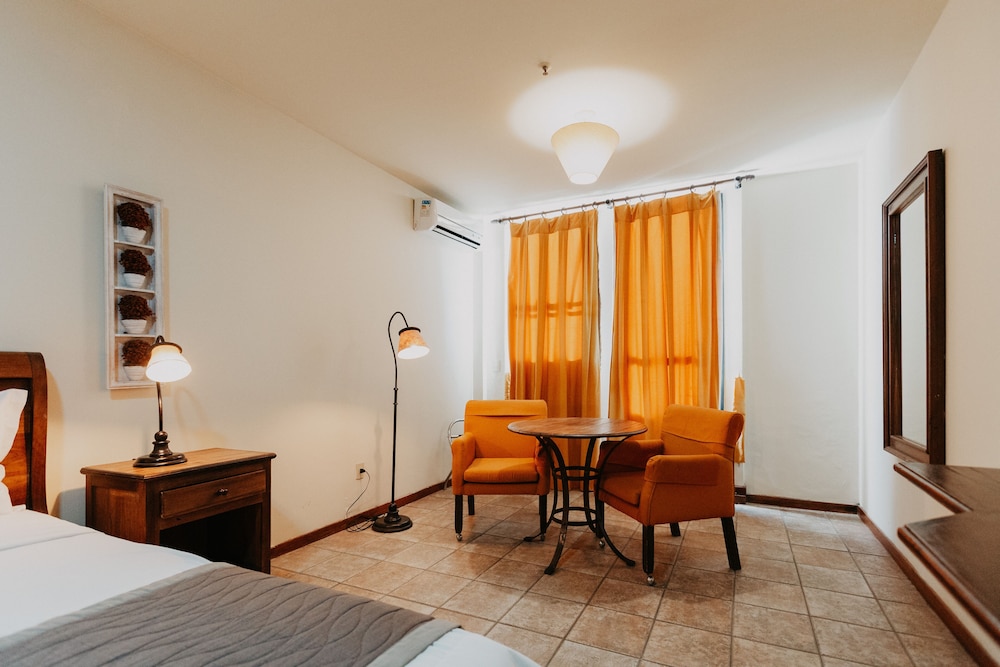 Kastel Itaipava Centro Hotel 55/68