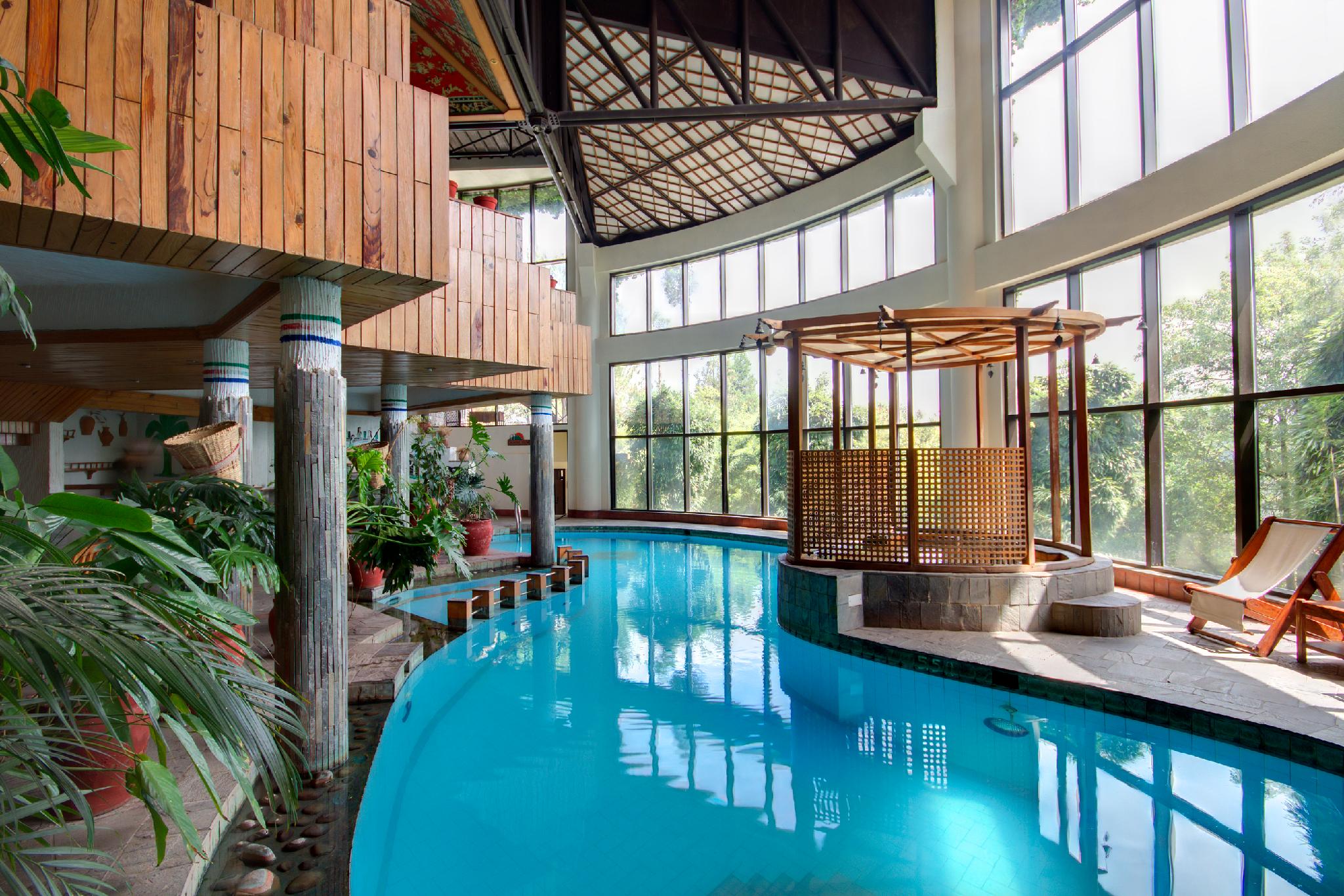 Club Himalaya by ACE Hotels 34/68