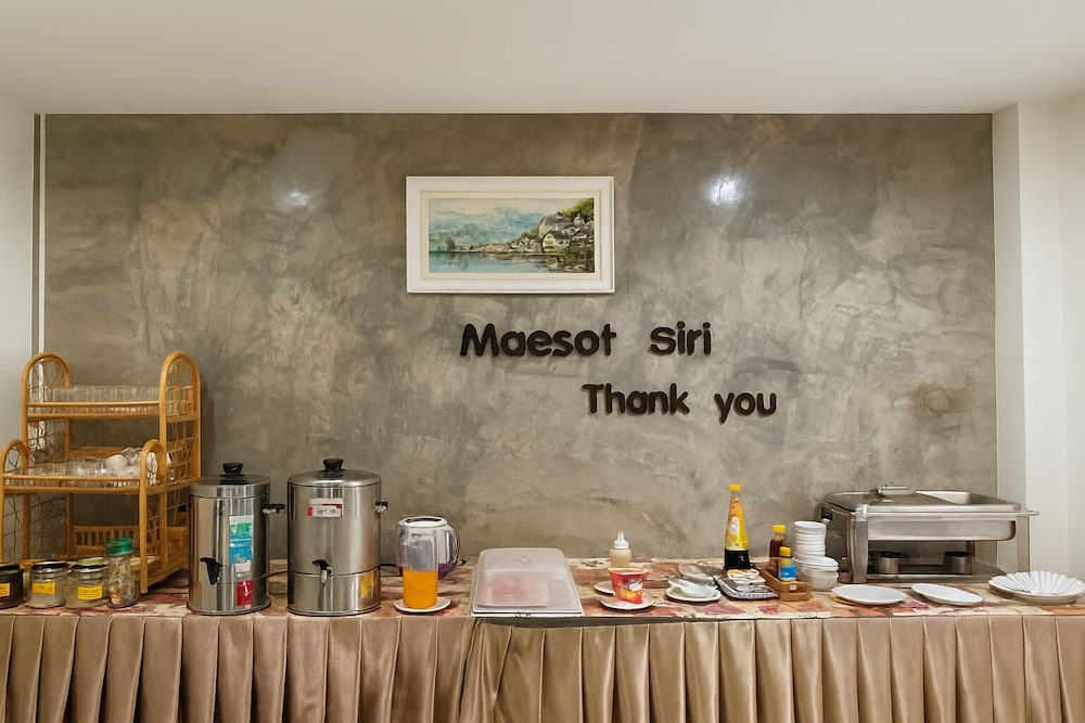 Maesot Siri Hotel 17/50