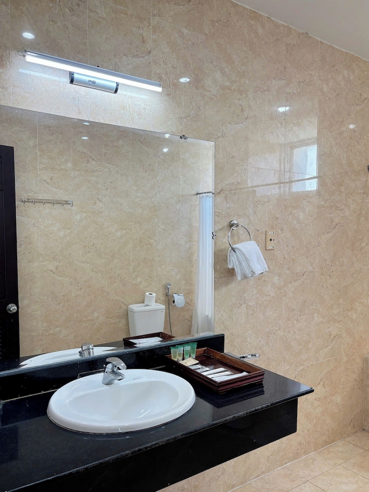 Thien An Riverside Hotel 48/50