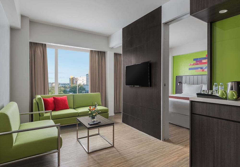 Park Inn By Radisson Clark 32/50