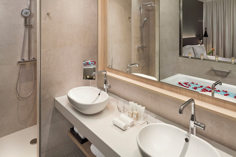 The Level at Melia Barcelona Sky 50/50