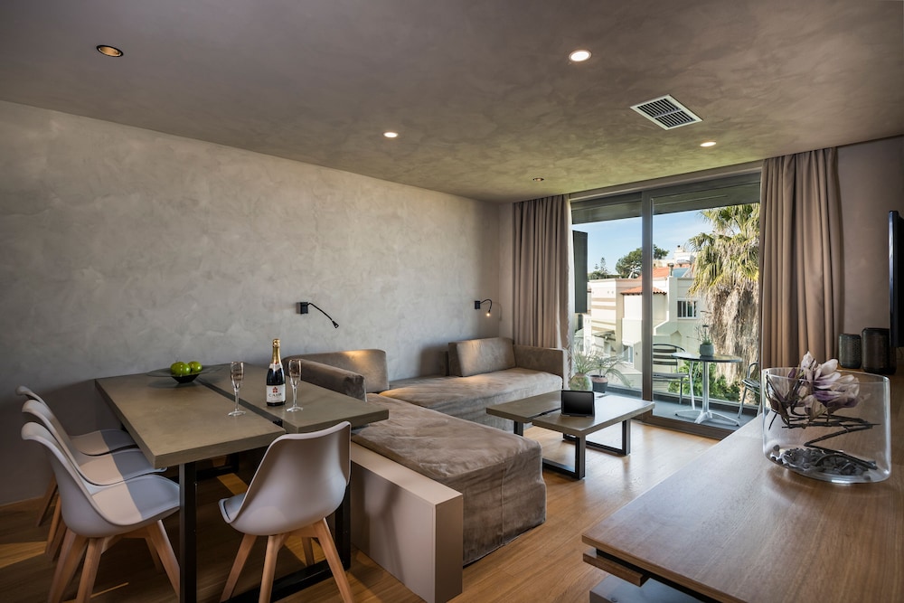 Ikaros Hotel 21/47