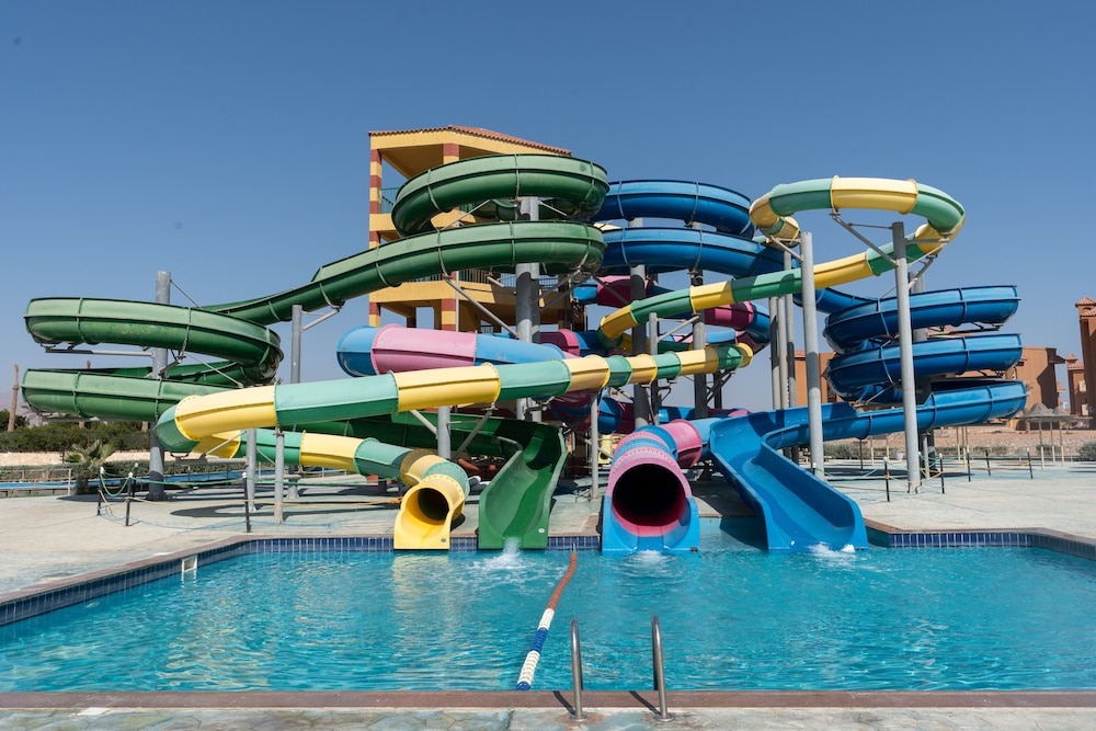 Parrotel Lagoon Waterpark Resort 76/88