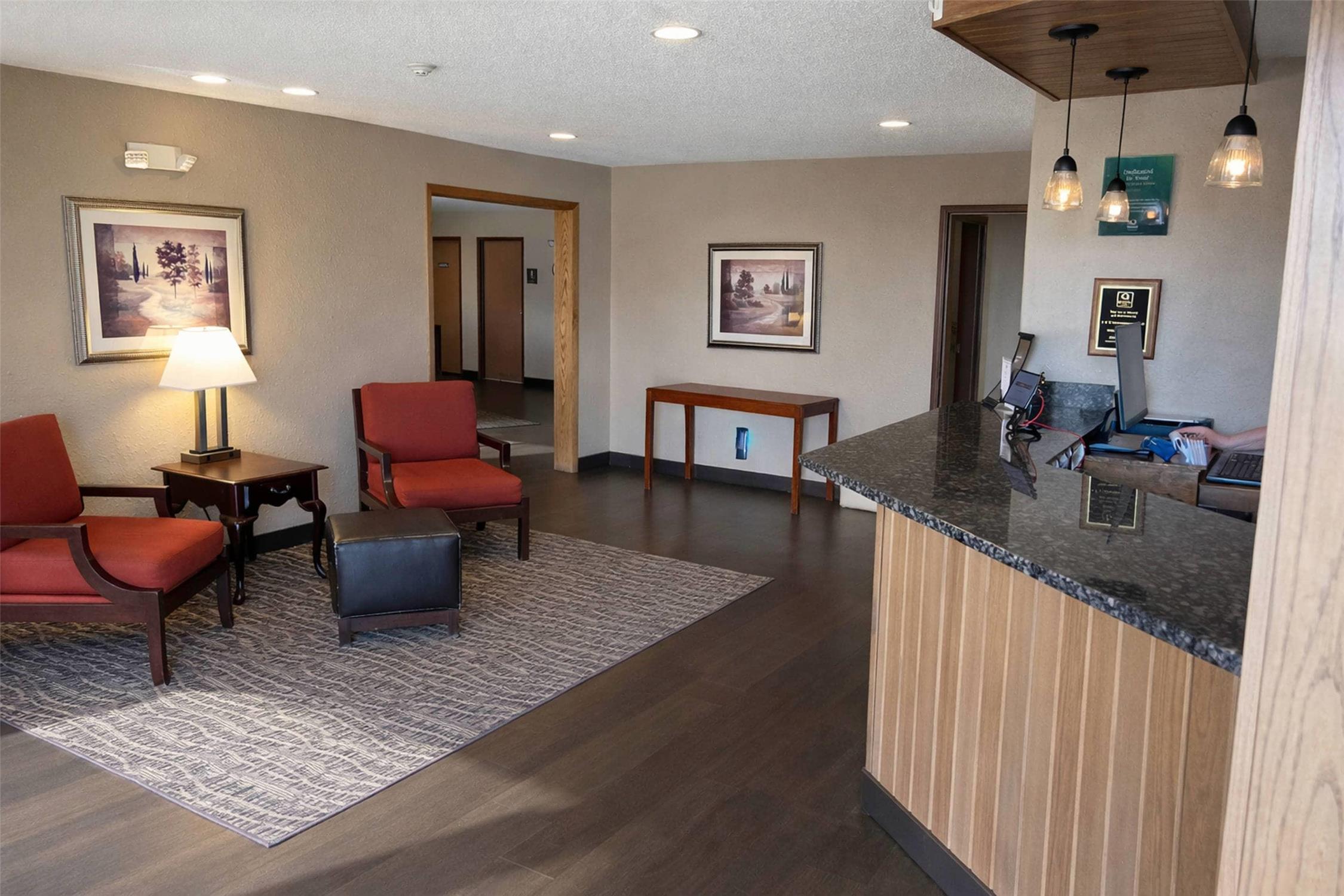 Quality Inn York, NE 23/29