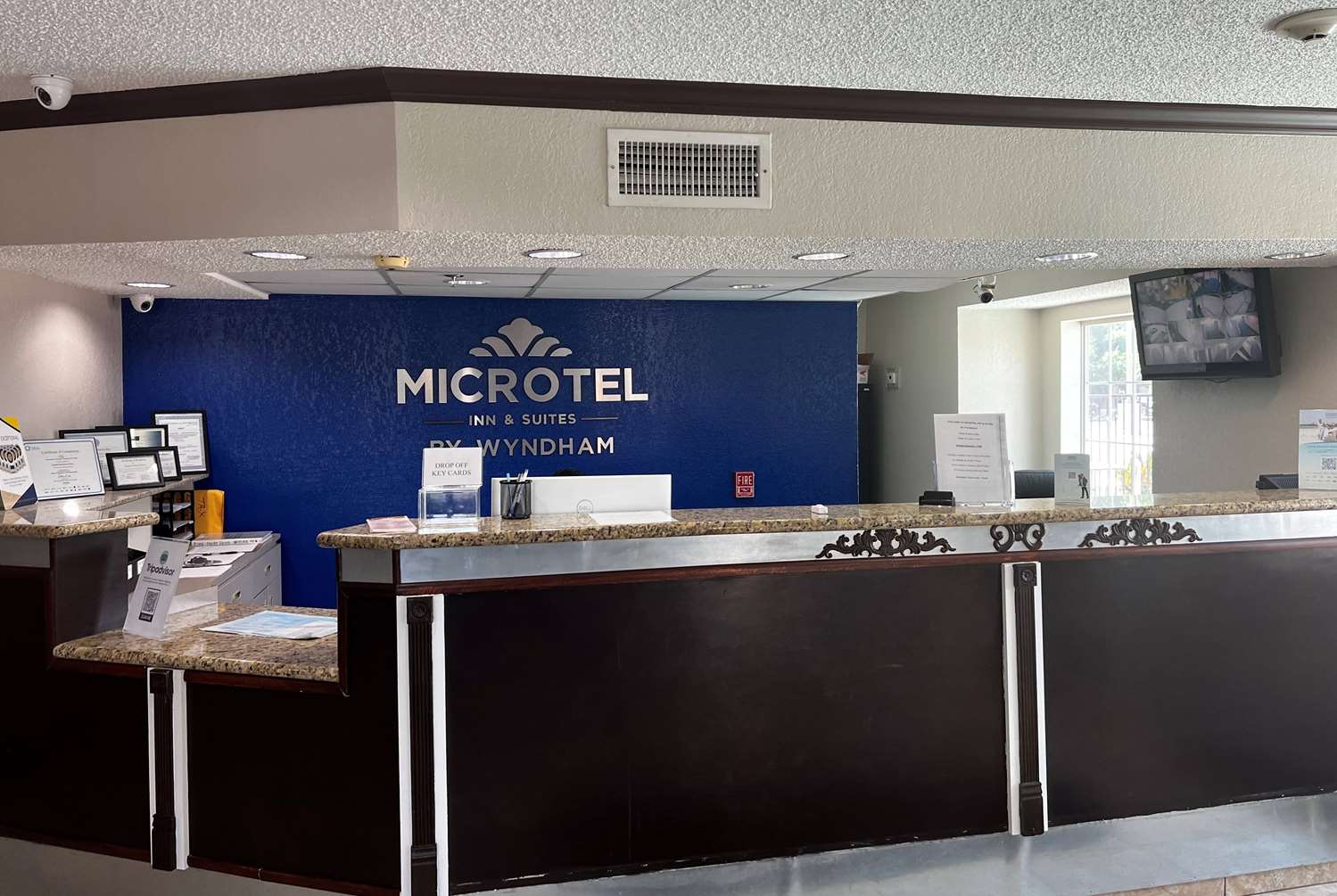 Microtel Inn And Suites Houston 6/32