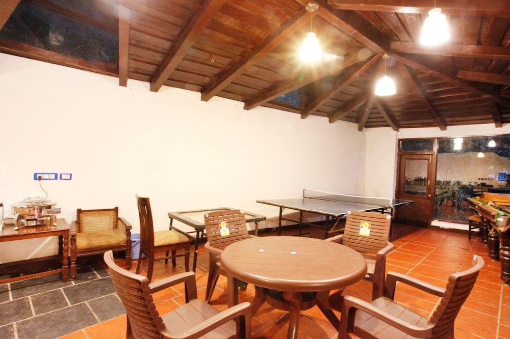 Manu Maharani Regency 34/50