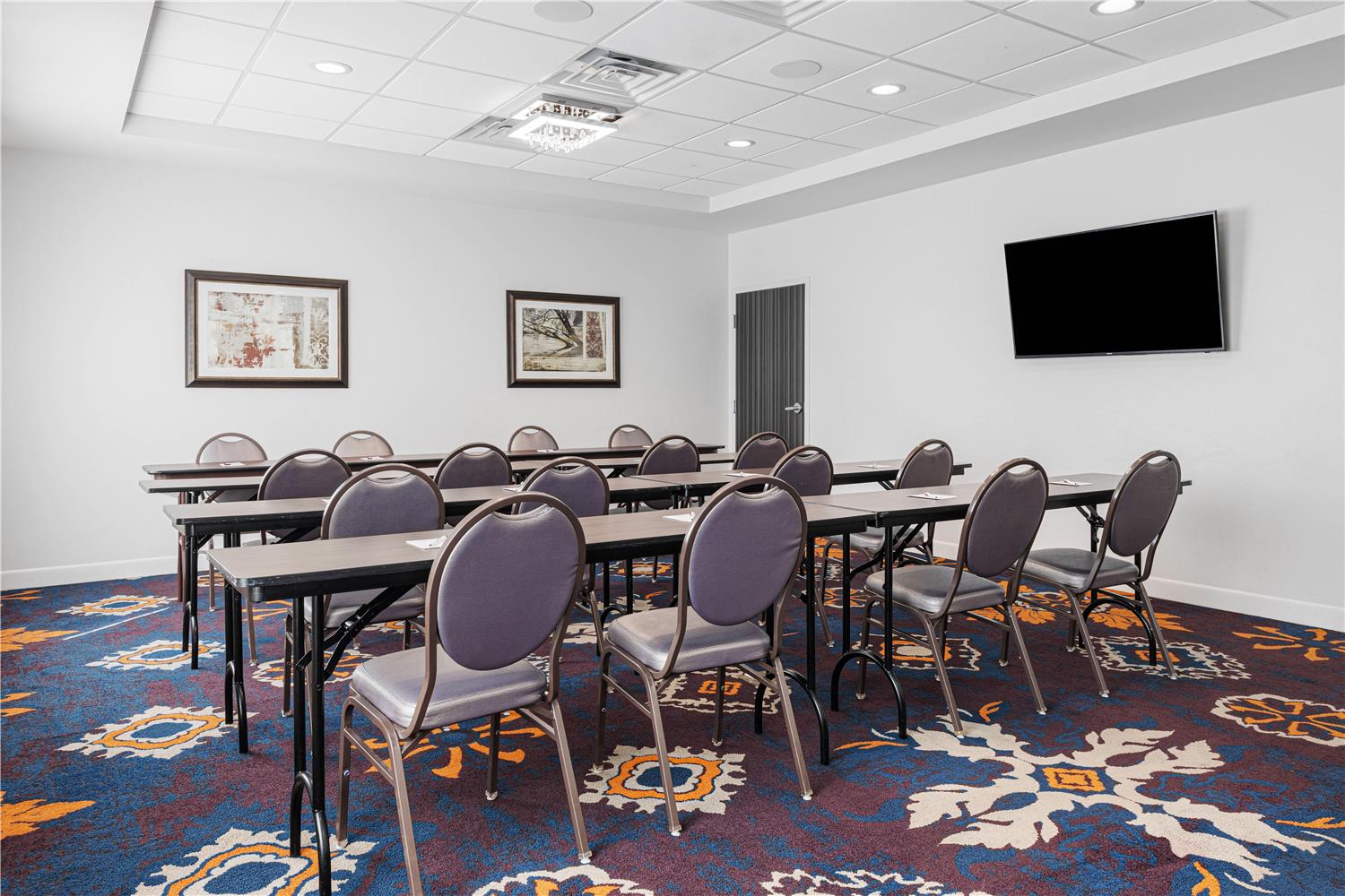 Best Western Plus New Richmond Inn & Suites 38/40