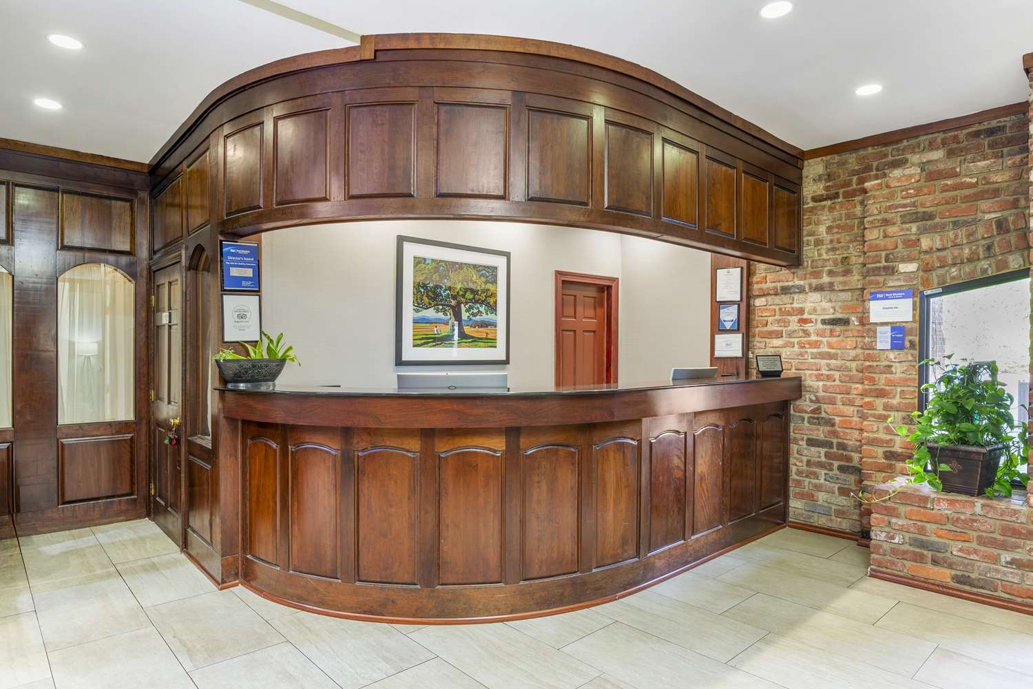 Best Western Plus Governor's Inn 2/14