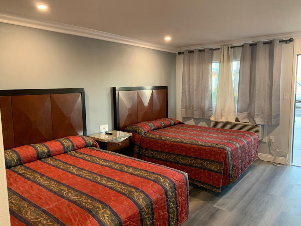 Best Motel 11/34