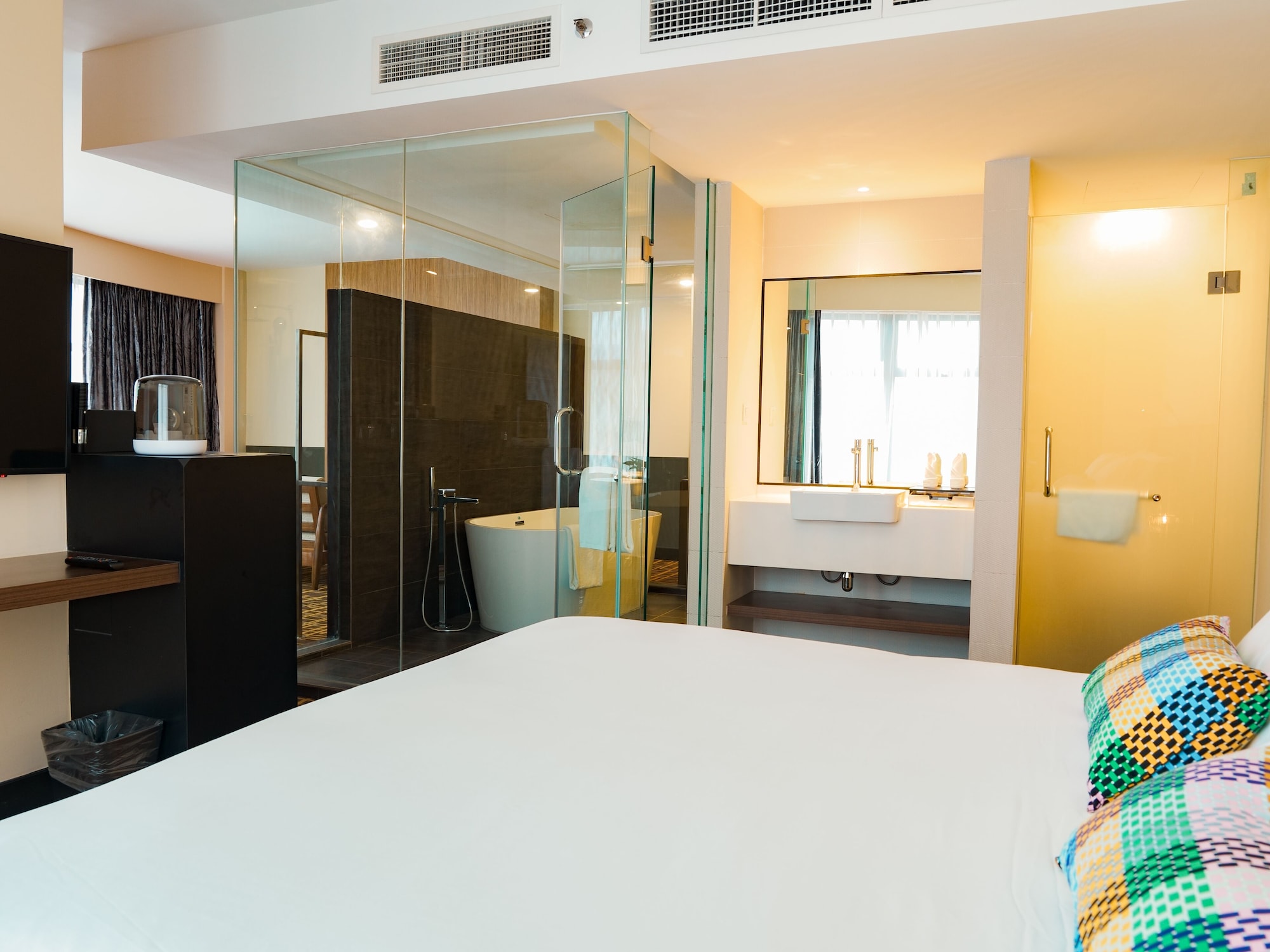 Bronze Suite