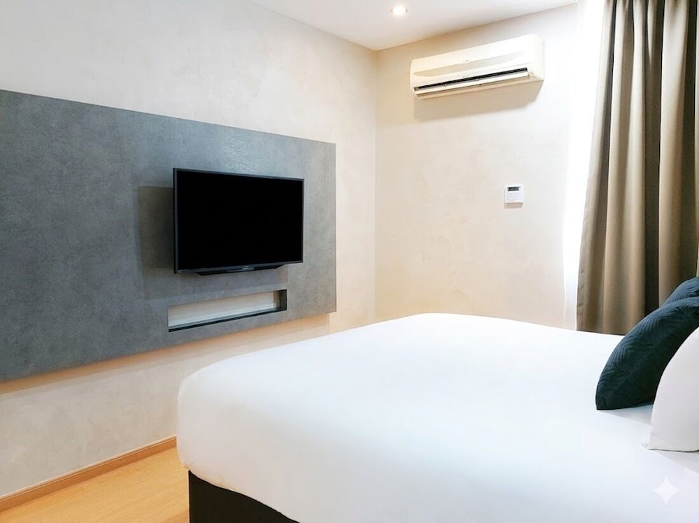 The Leverage Business Hotel Mergong 47/51