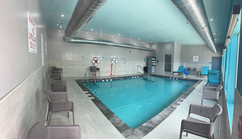 avid hotel Harrisburg NE - Hershey Area by IHG 6/26