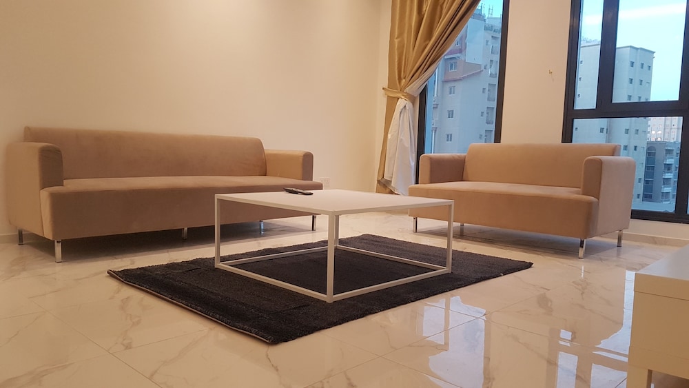 Magic Suite Hotel Salmiya 38/51