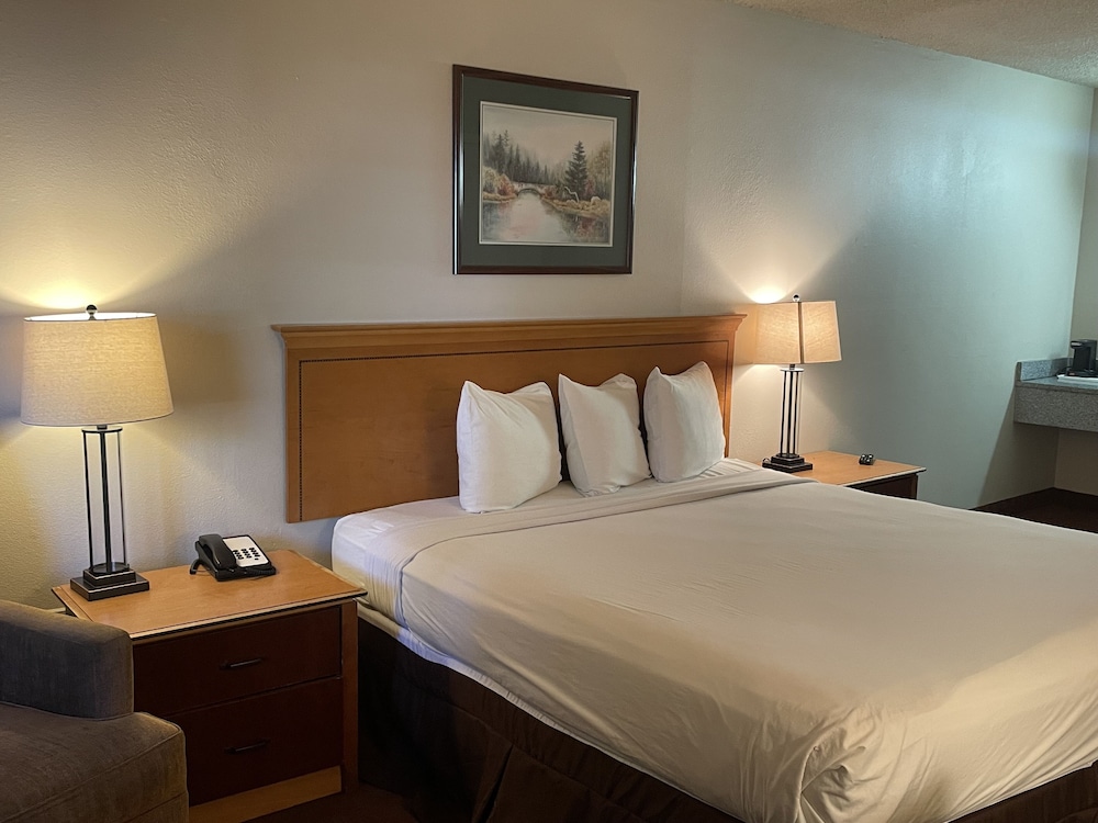Skyway Inn SeaTac 40/58