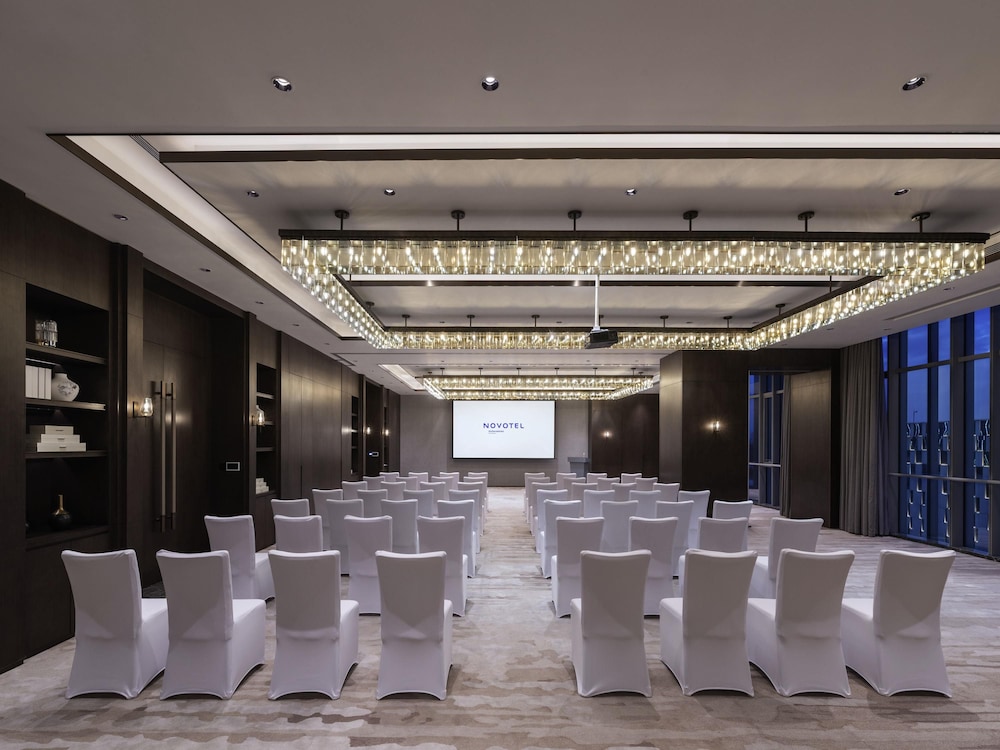 Novotel Xian Xixian 68/75