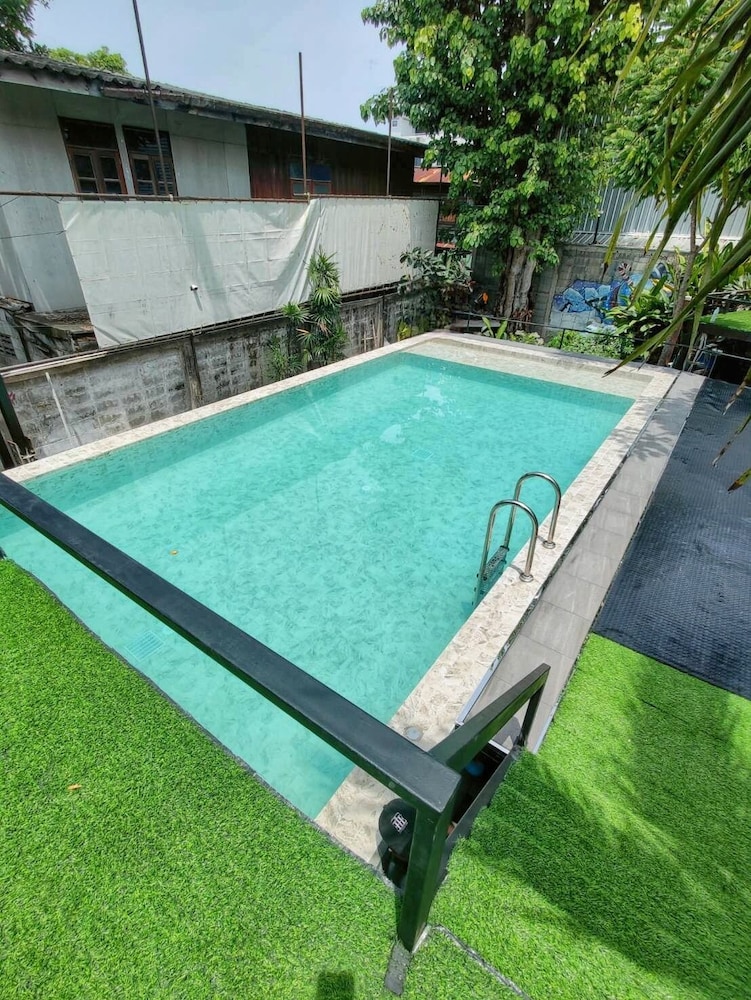 Here Hostel 44/66