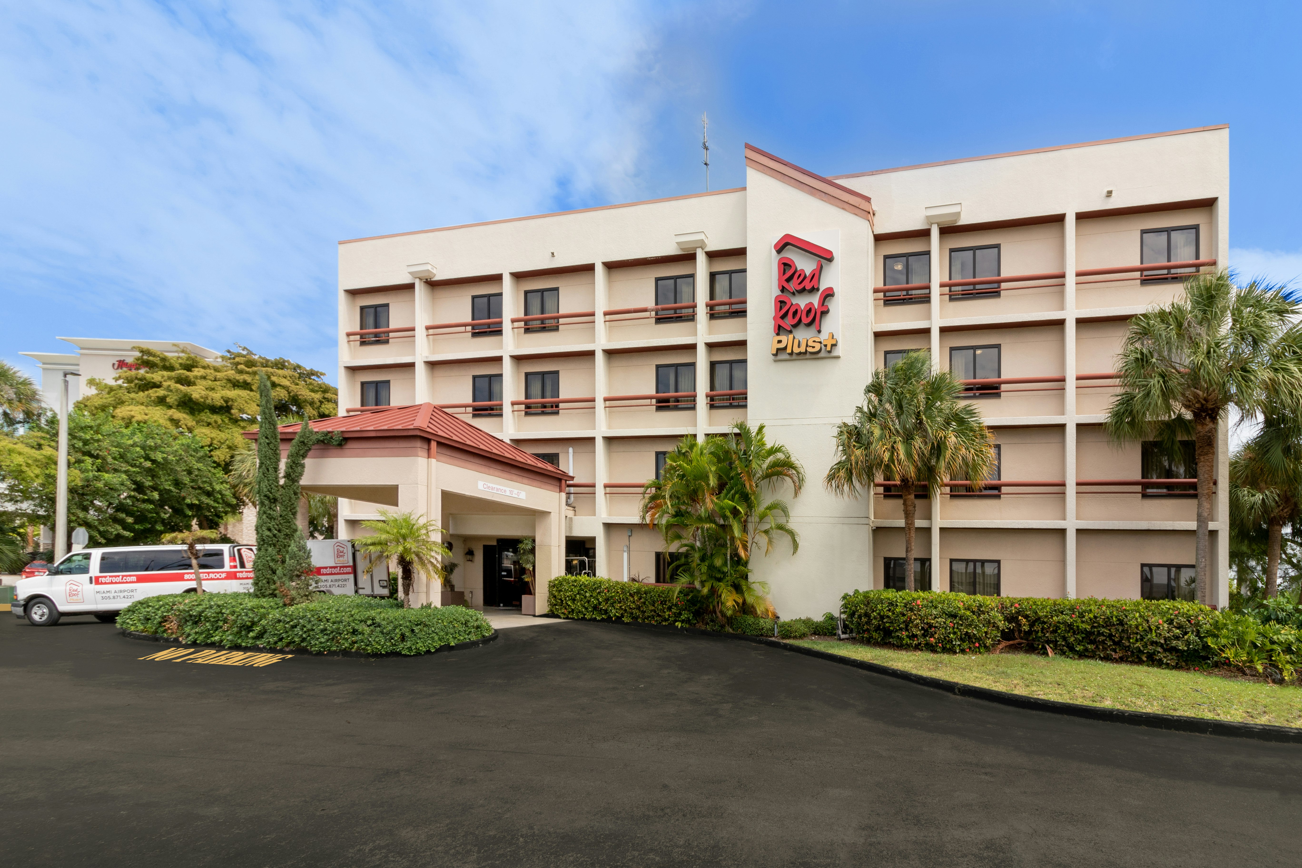 Red Roof Plus Miami Airport 8/47