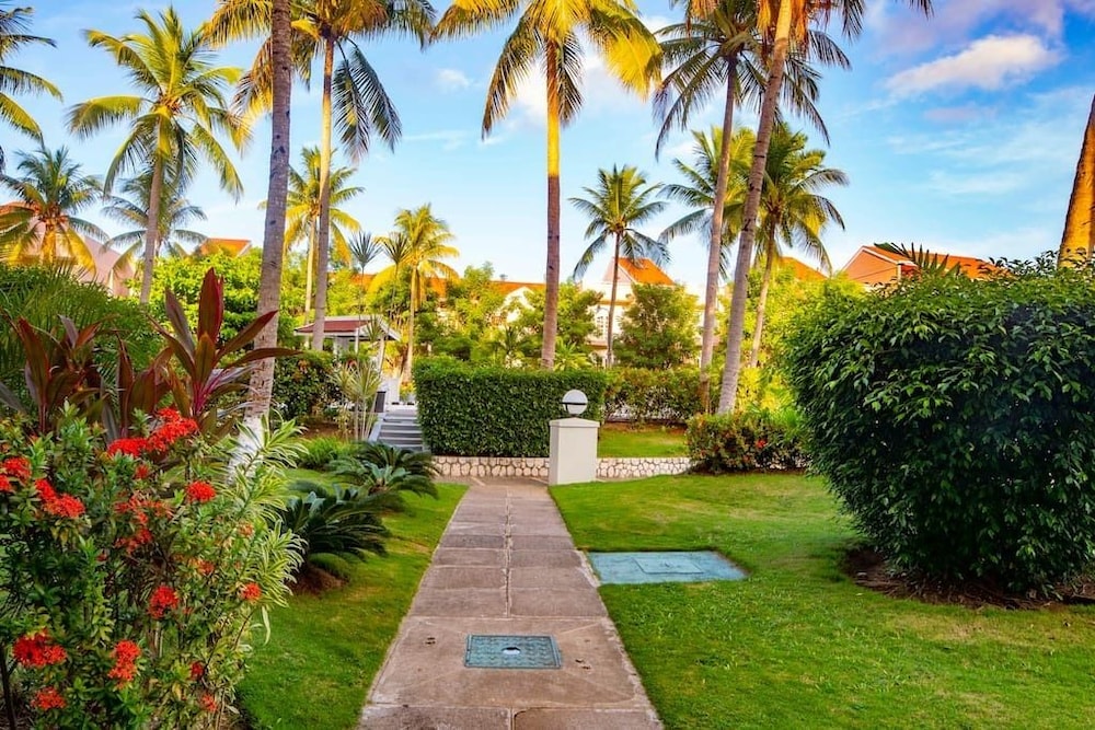 Fisherman's Point Resort 50/50