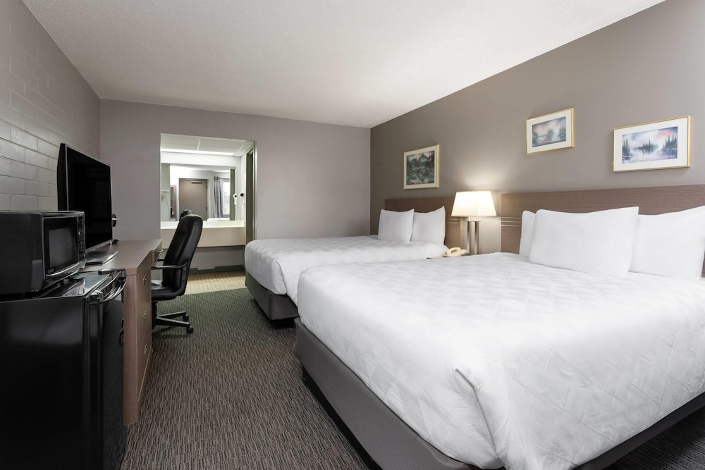 Travelodge by Wyndham Grande Prairie 13/46