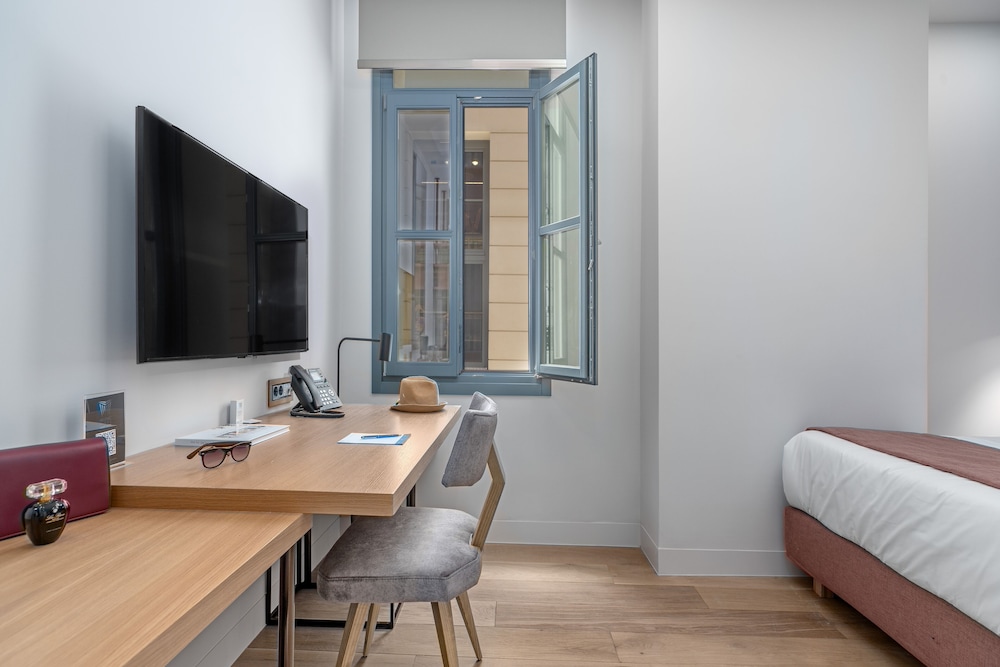 Hellenic Vibes Smart Hotel 38/50