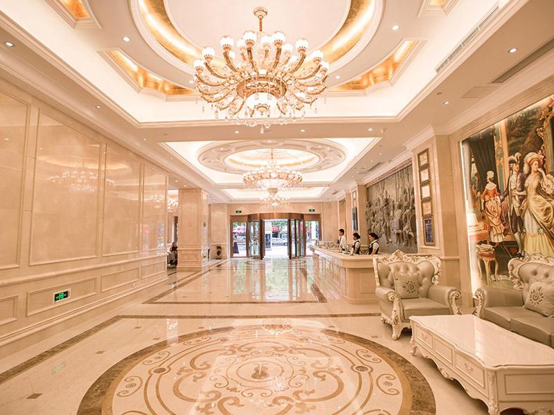 Vienna International Hotel (Hangzhou South Railway Station) 4/23