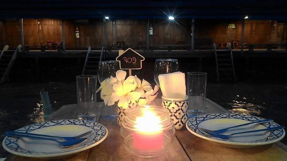 Baanrak Amphawa Homestay 27/61