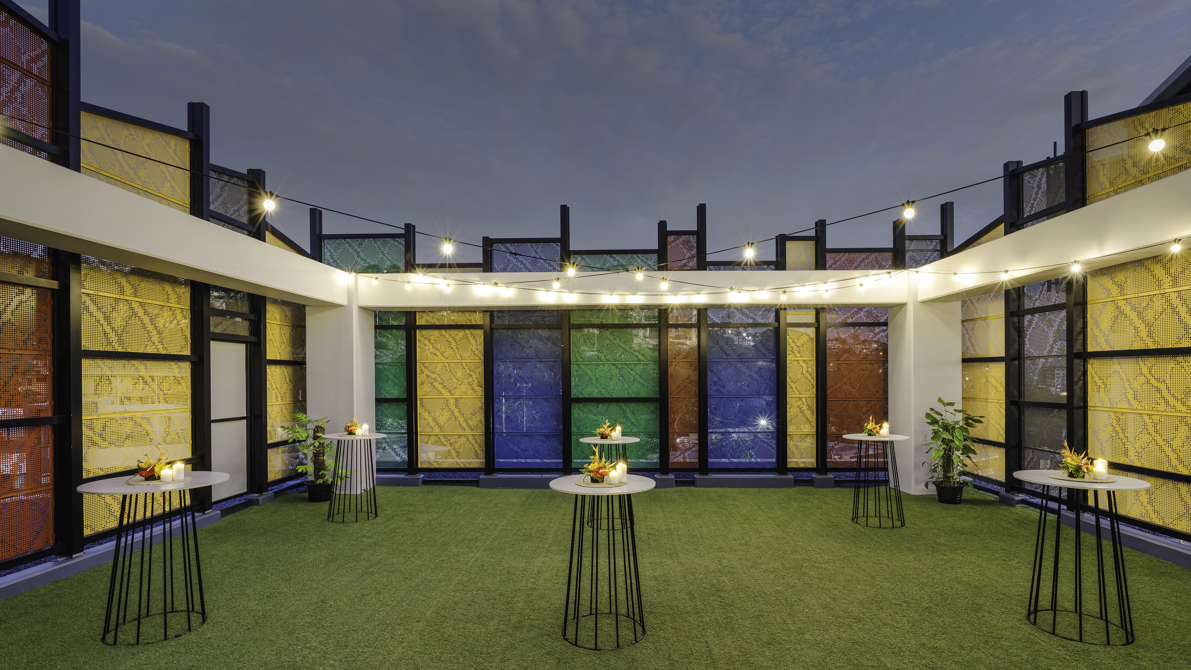 Crowne Plaza Residences Port Moresby 50/50